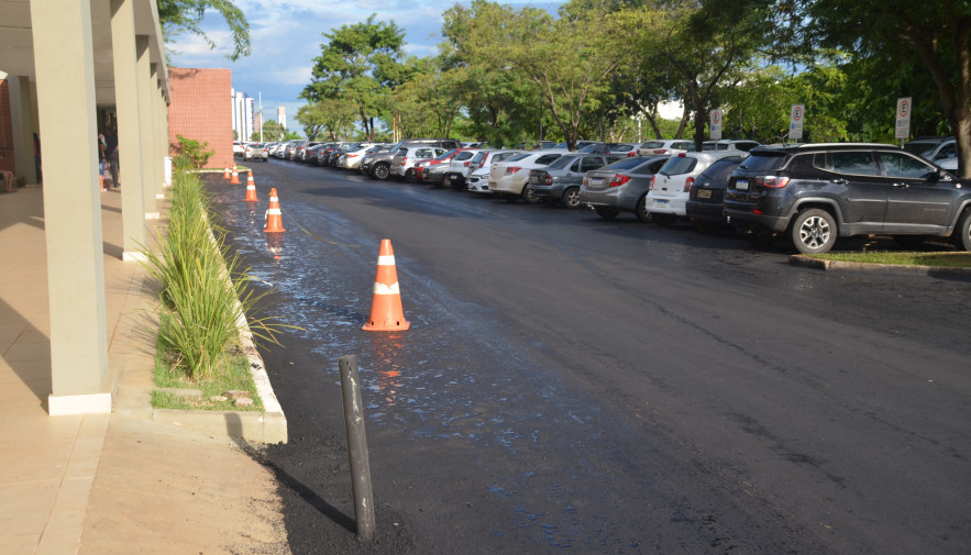 Estacionamento do HGP passa por recapeamento asfáltico