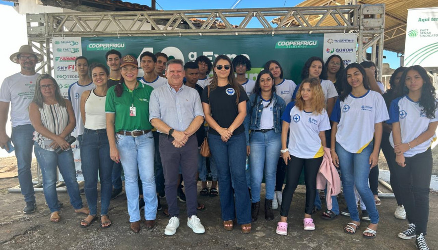 Estudantes do CEM de Gurupi participam de visita técnica em Exposição Agropecuária