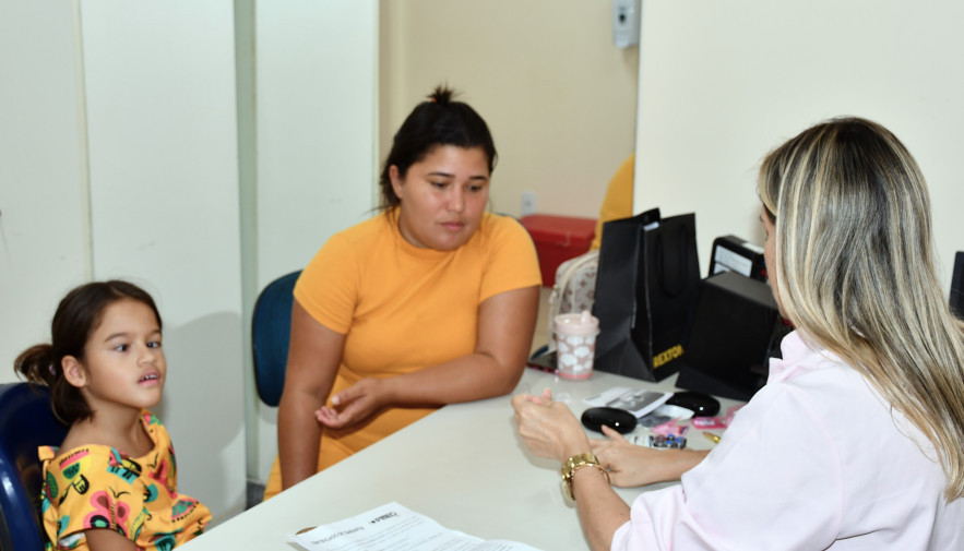 Governo do Tocantins intensifica entrega de aparelhos auditivos