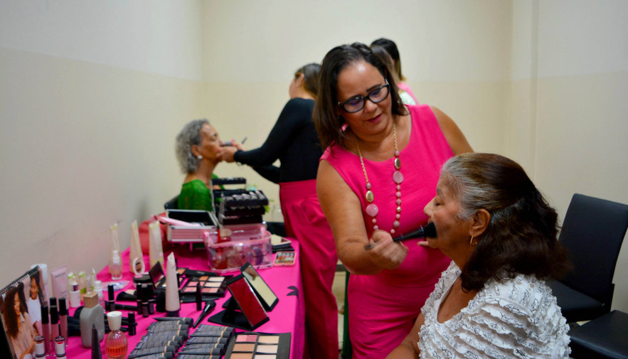 Dia do Servidor Público Aposentado é comemorado pelo Governo do Tocantins com ações de bem-estar e exposição fotográfica com foco na longevidade