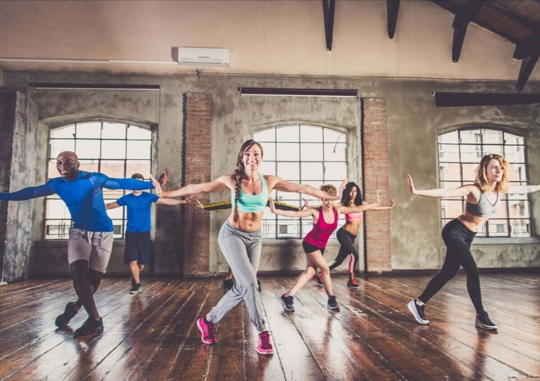 A Dança: Uma Jornada Através dos Tempos e da Cultura