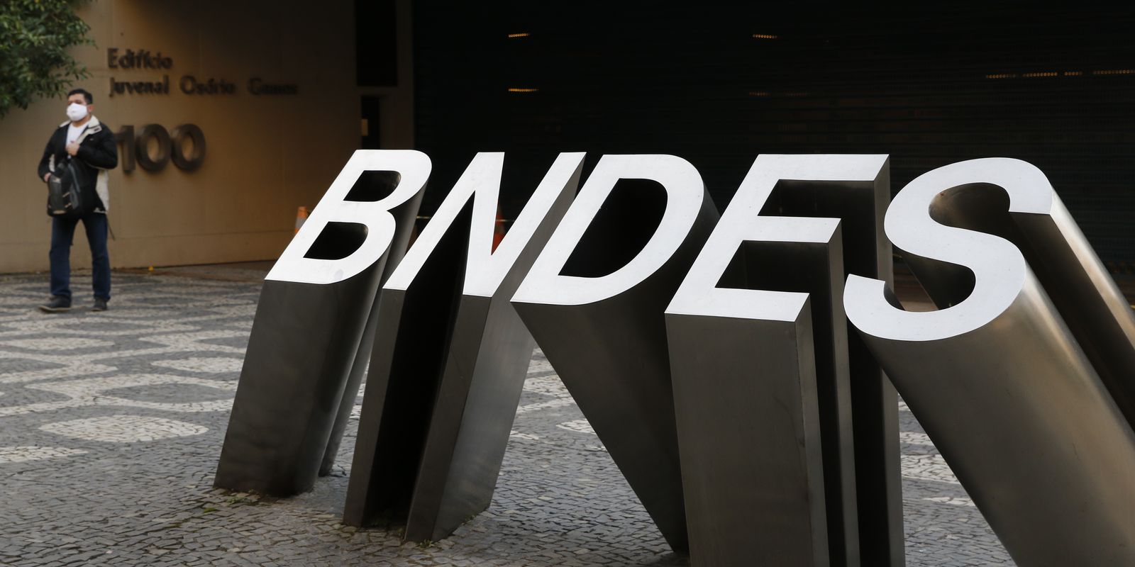 BNDES assina contrato com Banco de Desenvolvimento da América Latina